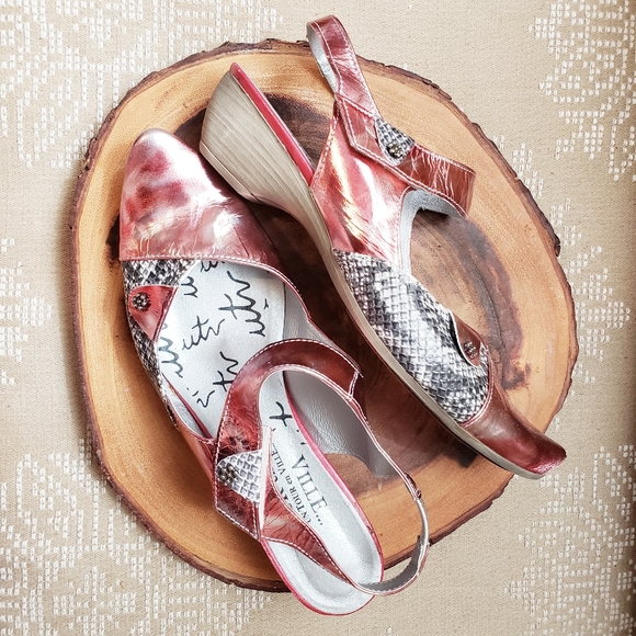 UTV | FEMININE MARY JANE METALLIC ROSE SNAKESKIN - Picture 3 of 15